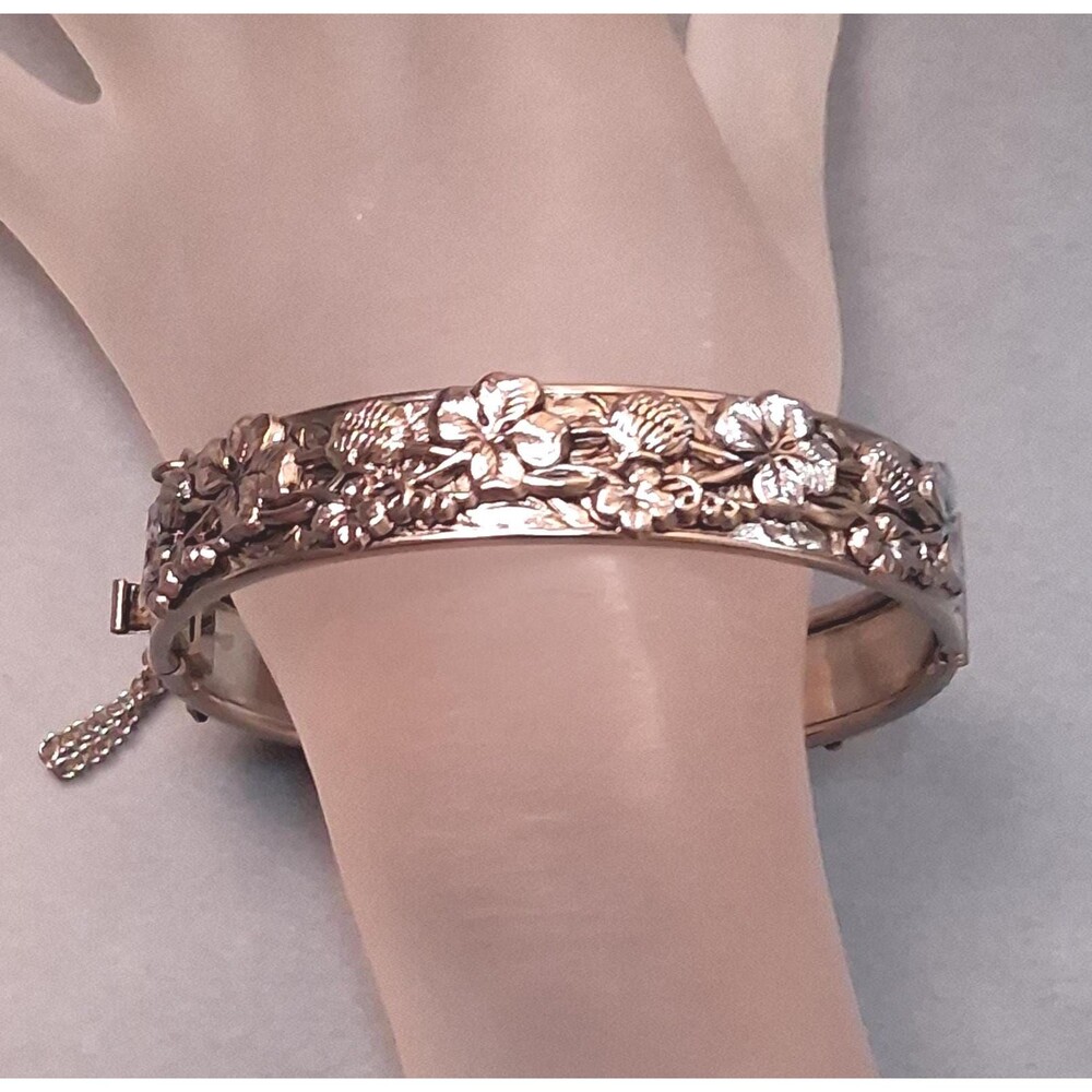Vintage Tropical Flowers Bangle Bracelet